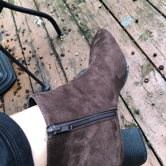 NWOT, Kelly & Katie Brown Suede Boots- Size 8 - Picture 12 of 16